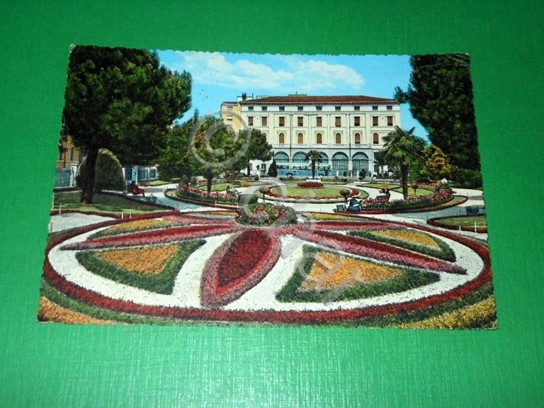 Cartolina Udine - Giardini di Via Roma 1961