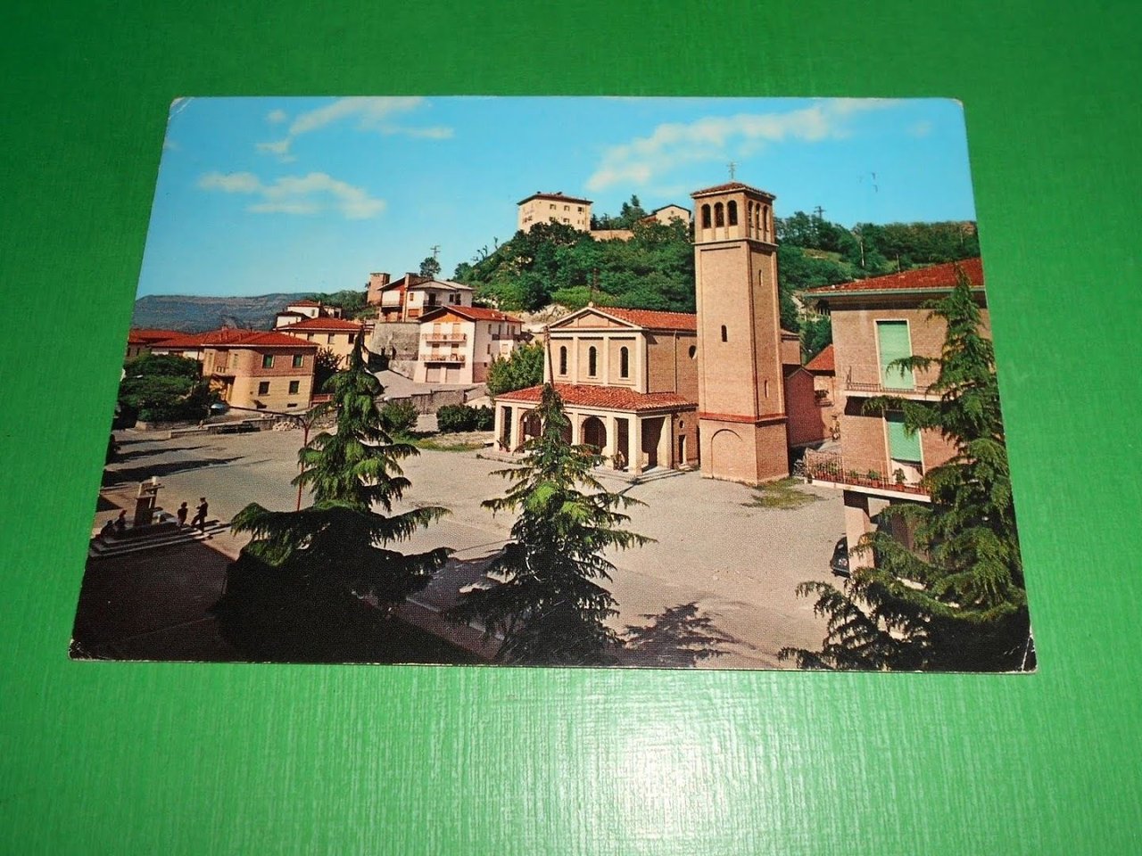 Cartolina Vado ( Bologna ) - Chiesa parrocchiale e veduta …