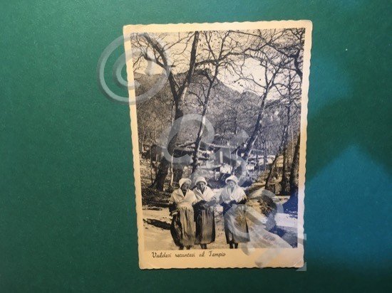 Cartolina Valdesi Recandtesi Al Tempio - 1930ca.