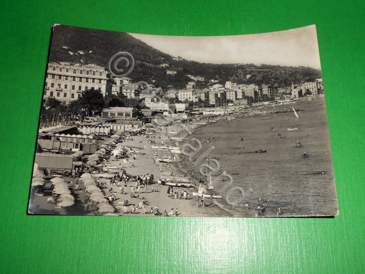 Cartolina Varazze - Spiaggia 1950 ca