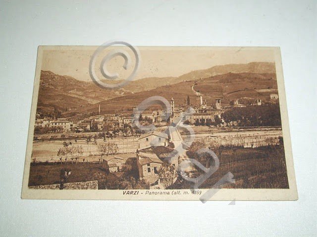 Cartolina Varzi ( Pavia ) - Panorama generale 1934.