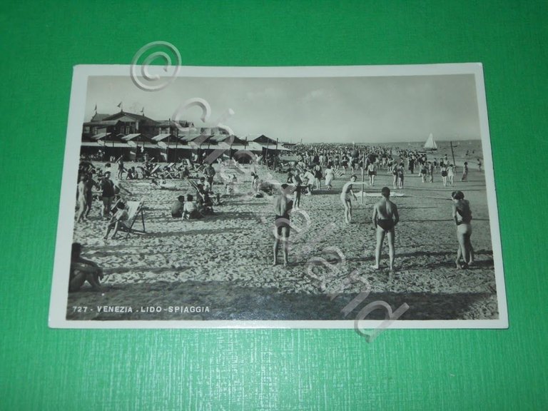 Cartolina Venezia - Lido - Spiaggia 1943