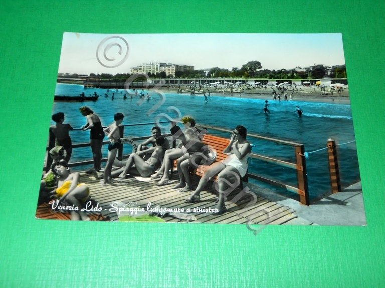 Cartolina Venezia Lido - Spiaggia lungomare a sinistra 1957