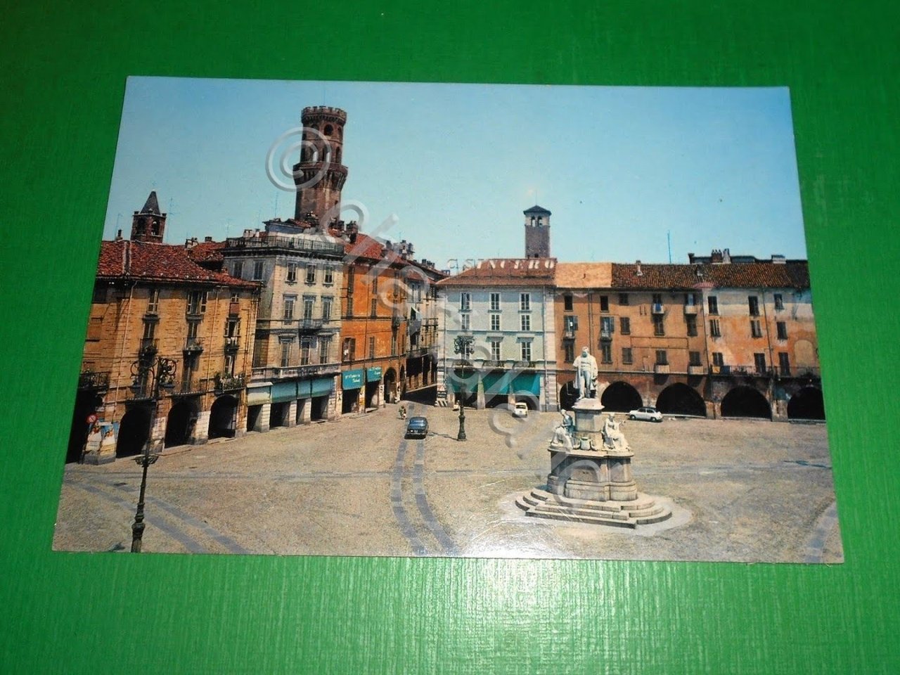 Cartolina Vercelli - Piazza Cavour 1970 ca.