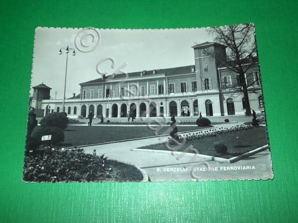 Cartolina Vercelli - Stazione Ferroviaria 1950 ca