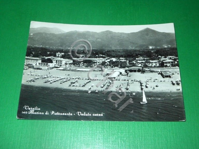 Cartolina Versilia - Marina di Pietrasanta - Veduta aerea 1960 …