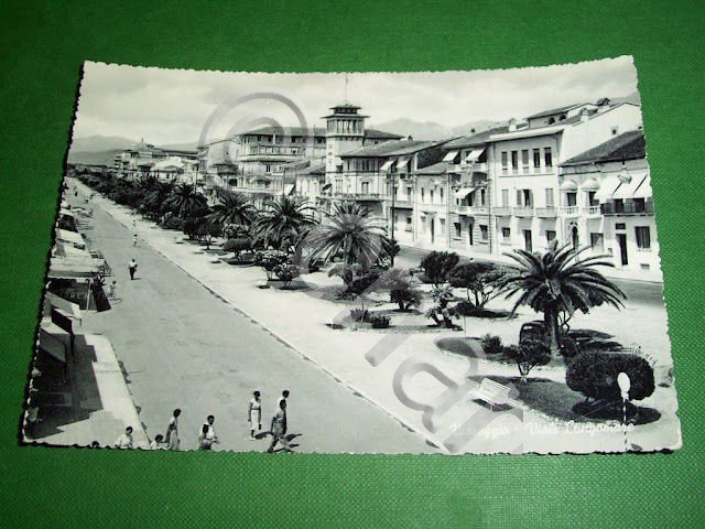 Cartolina Viareggio - Viali lungomare 1950 ++ | Immagine Gallery 2
