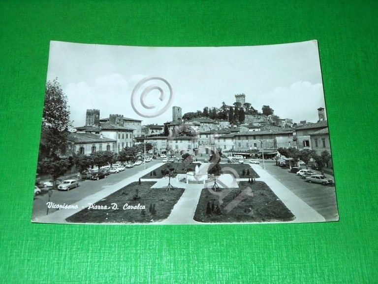 Cartolina Vicopisano - Piazza D. Cavalca 1967.