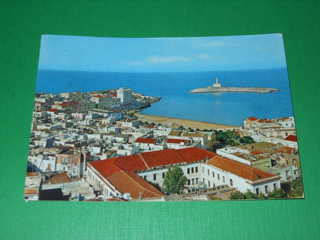 Cartolina Vieste - Panorama con l' isolotto del Faro 1965.
