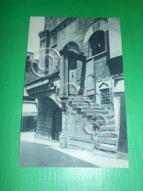 Cartolina Viterbo - Facciata e balcone della Casa Di Vico …