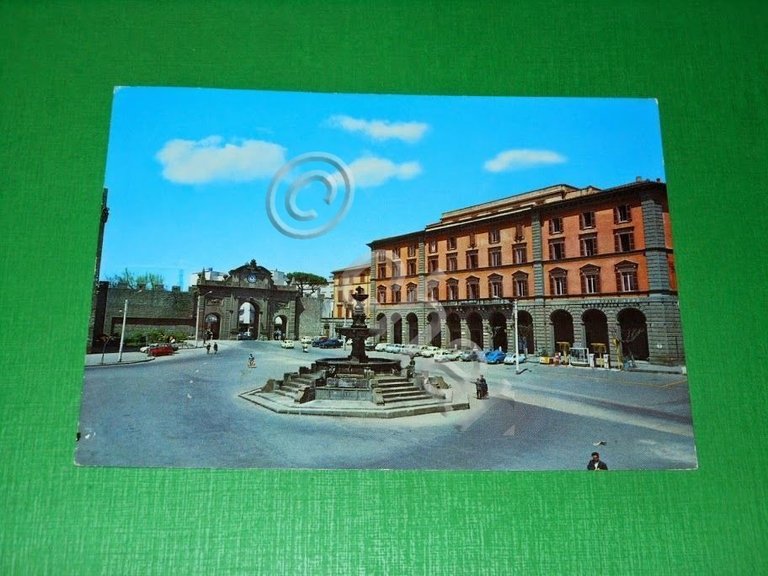 Cartolina Viterbo - Piazza della Rocca 1973.