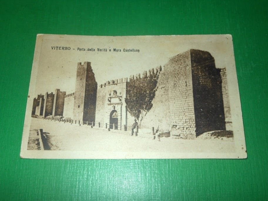 Cartolina Viterbo - Porta della Verità e Mura Castellane 1920.