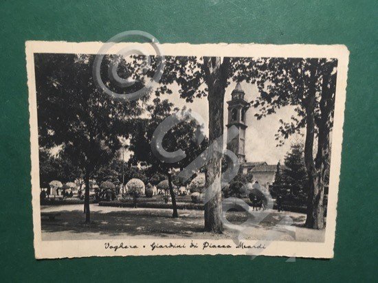 Cartolina Voghera - Giardini di Piazza Meardi - 1950