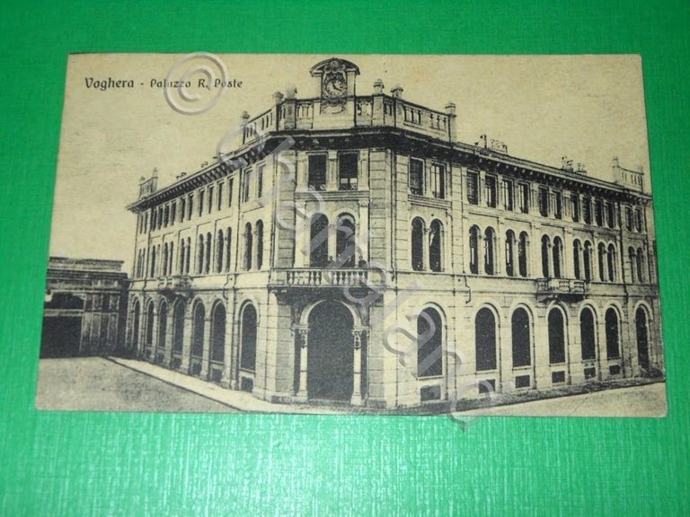 Cartolina Voghera - Palazzo R. Poste 1914.