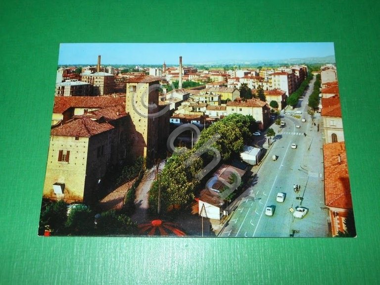 Cartolina Voghera - Veduta del Castello e Via XX Settembre …