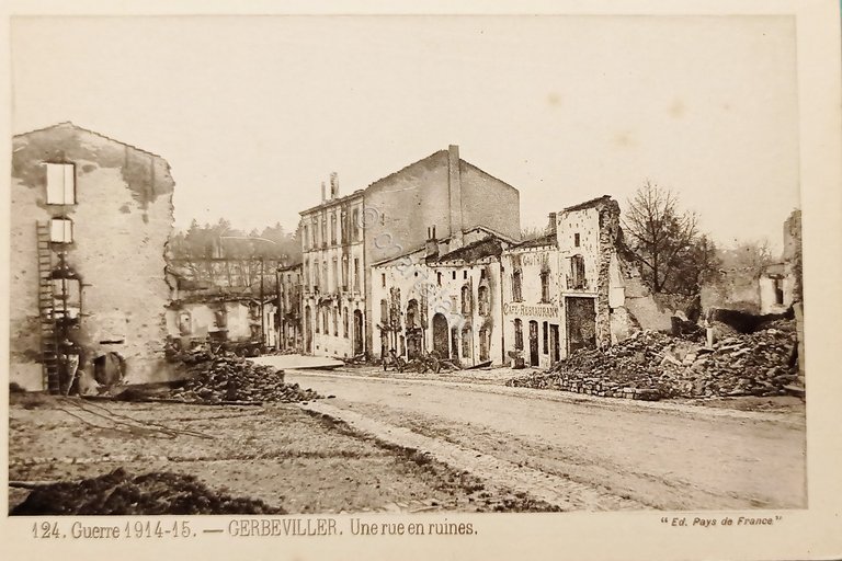 Cartolina WWI Guerre 1914-1915 - Gerbeviller - Une rue en …