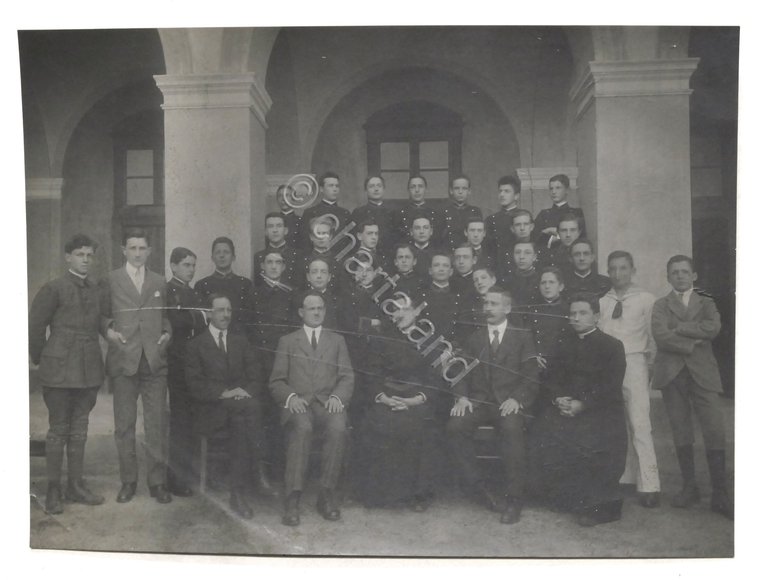 Collegio Rosmini Domodossola - Fotografia Classe Liceale - anni '20 | Immagine Gallery 2