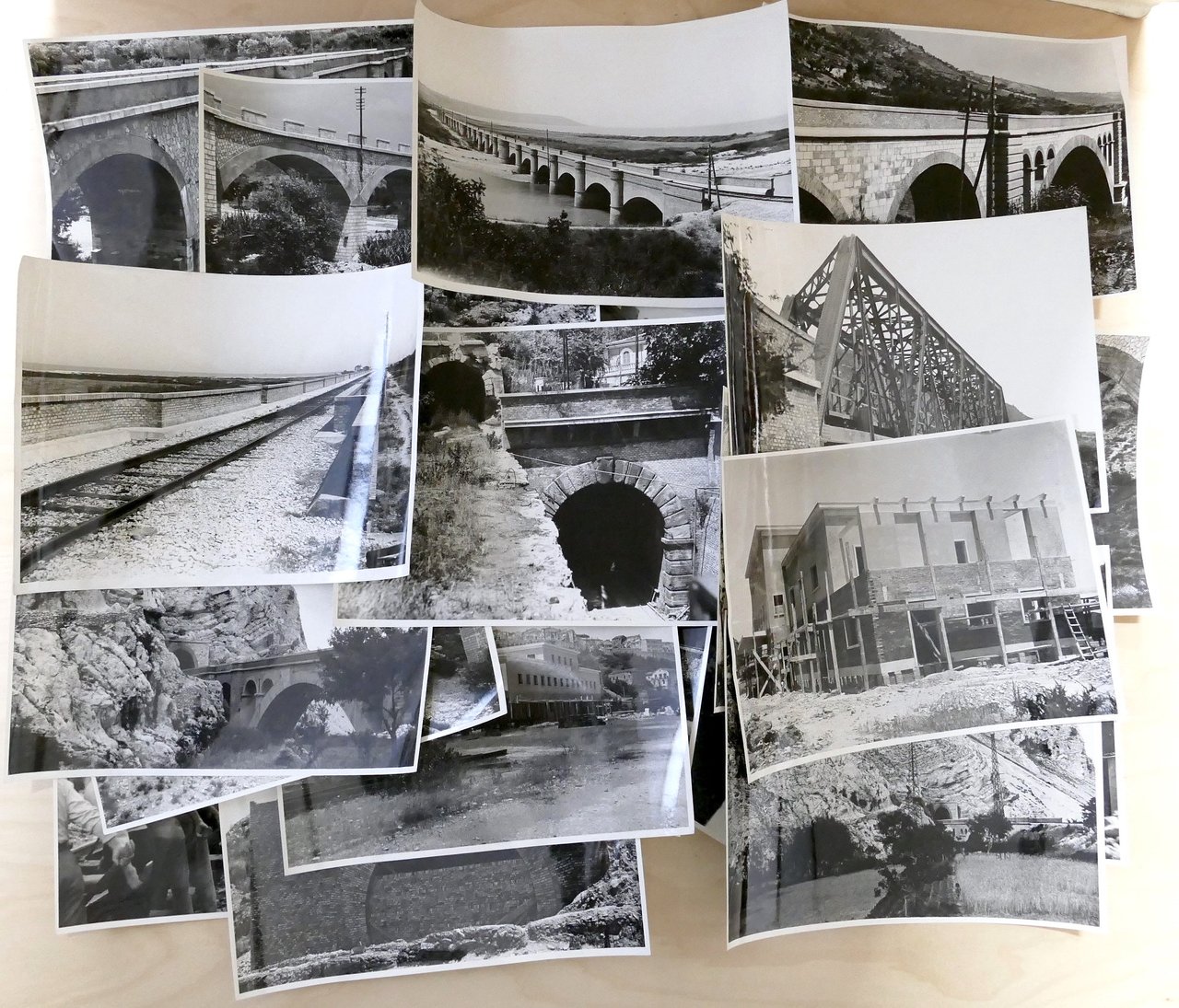 Ferrovie Lotto 22 fotografie Linea Sulmona Pescara Rieti - Ancona …