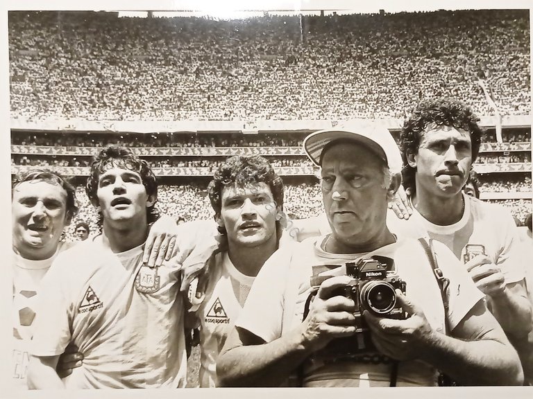 Foto Agenzia - Calciatori argentini Jorge Burruchaga - Jorge Valdano … | Immagine Gallery 1