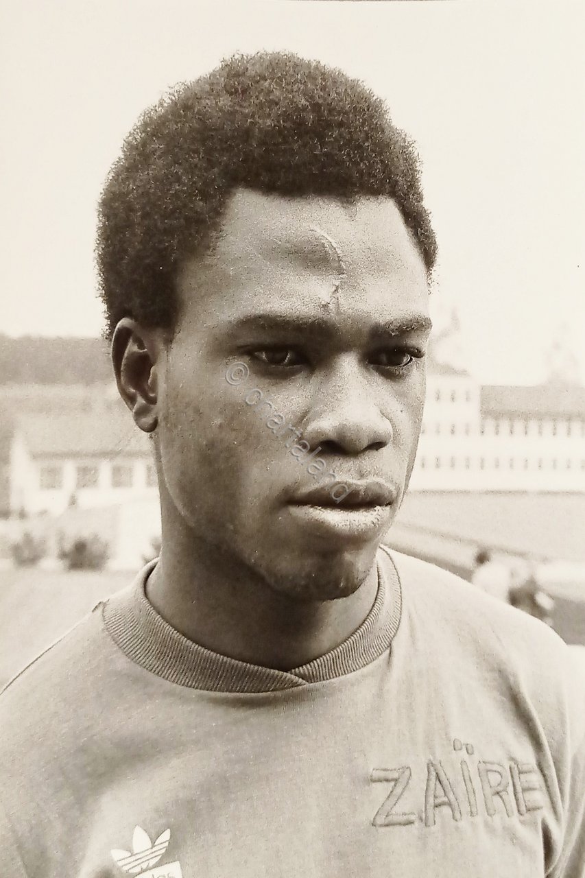 Foto Agenzia - Nazionale di Calcio Zaire - Massamba Kilasu …