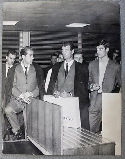 Foto calcio Inter Luis Suárez Miramontes Aristide Guarneri Giuliano Sarti … | Immagine principale