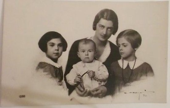 Foto cartolina I figli di S. E. la Contessa Jolanda Calvi di Bergolo - Savoia