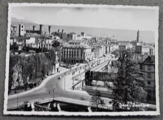 Foto d'archivio per cartolina Panorama anni '50 Ivrea