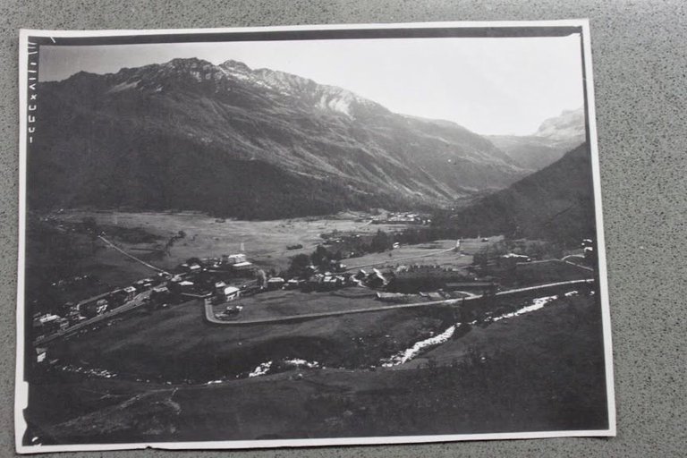 Foto Montagna Valle d'Aosta 1968 La Thuile - panoramica valle | Immagine Gallery 1
