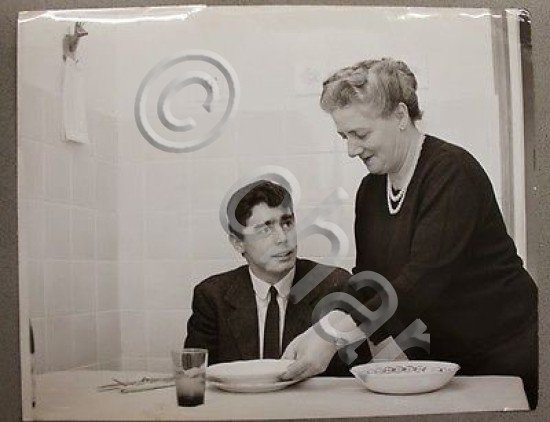 Fotografia Calcio campione Milan Bruno Mora e la madre databile …