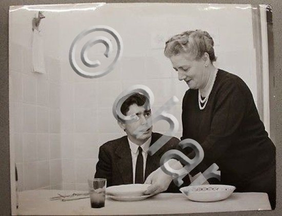 Fotografia Calcio campione Milan Bruno Mora e la madre databile …