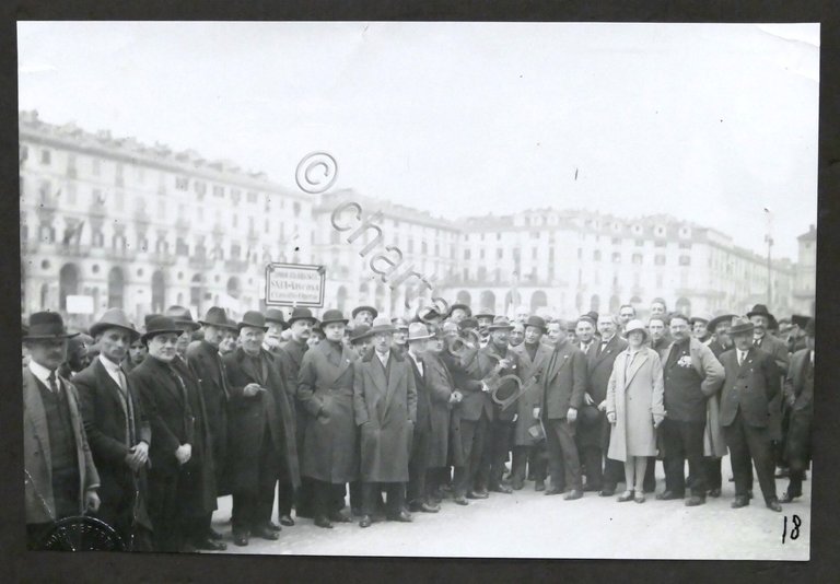 Fotografia Convitto Operaie Snia Viscosa Piazza Vittorio Veneto Torino anni '30