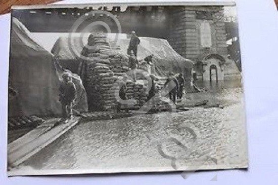 Fotografia d'epoca Alluvione del 1910 a Parigi - deposito farina …