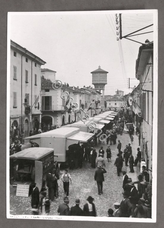 Fotografia d'epoca animata Rovato (Brescia) - Autotreno del Grano - … | Immagine Gallery 2