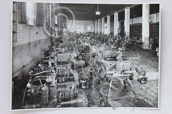 Fotografia d'epoca Officine Caproni Milano 1936 Dodge D15 montaggio motore