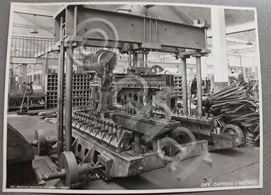 Fotografia epoca Officine Caproni Milano '48 pressa Schuler