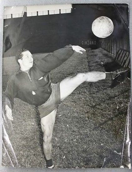 Fotografia Farabola Calcio - Campione Palermo Dionisio Arce 1960