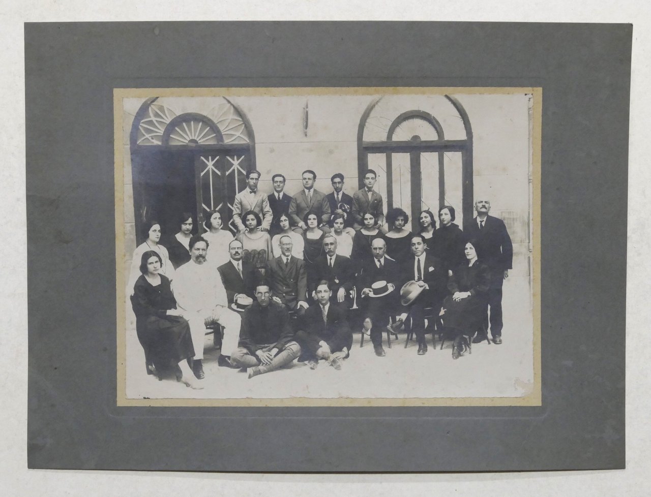 Fotografia Licenza Liceale - Padova - Giugno 1923 | Immagine principale