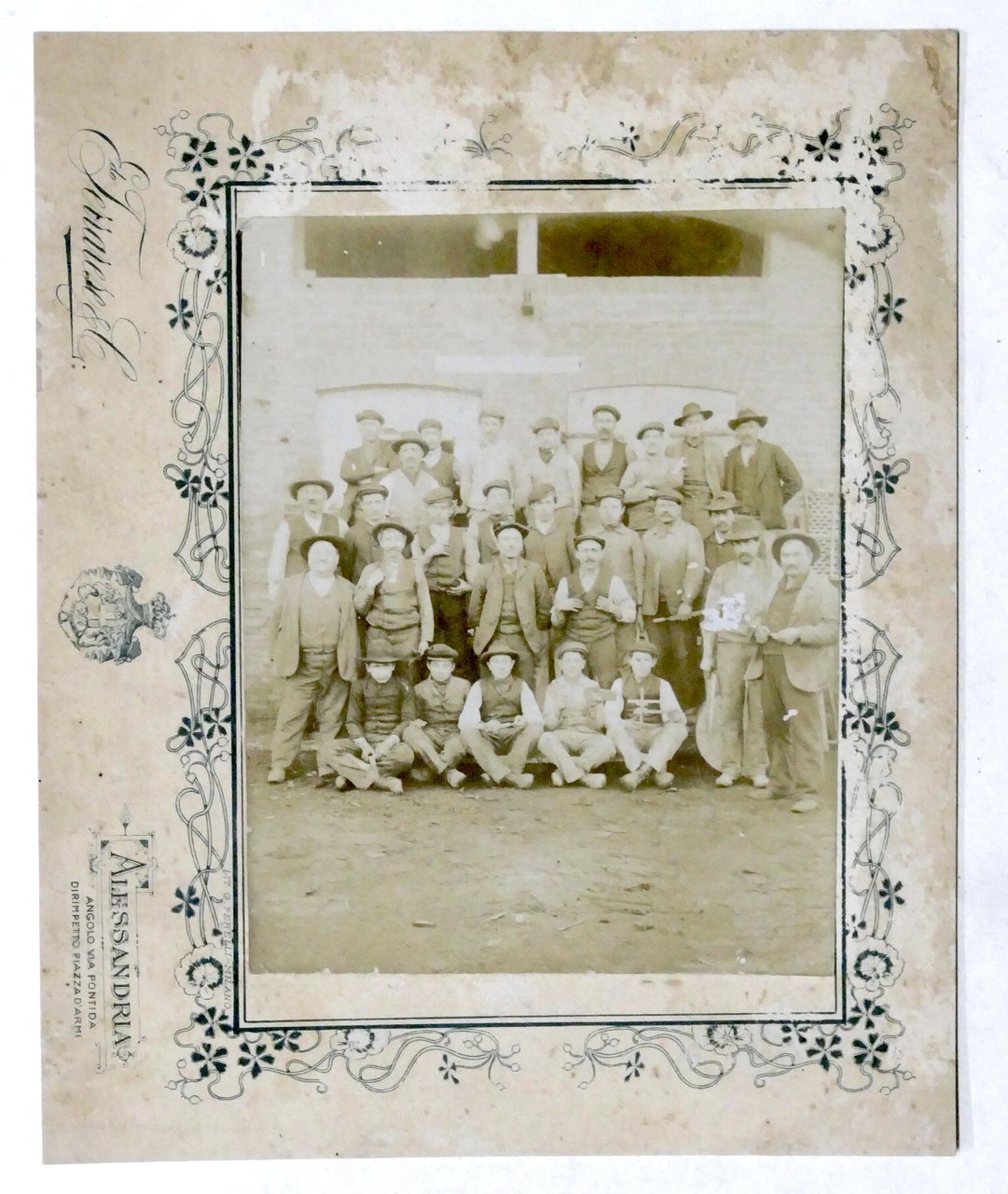 Fotografia ritratto di gruppo Società Operaia di Spalto Gamondio (AL) … | Immagine principale