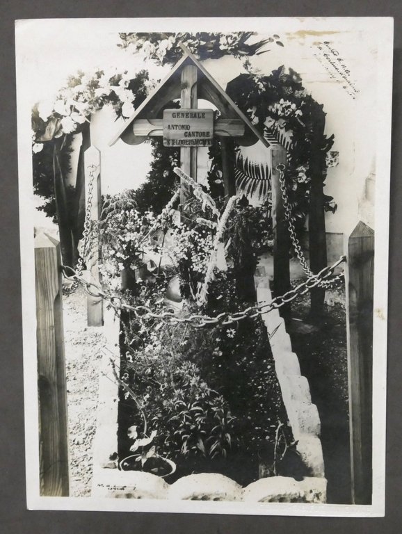 Fotografie monumento e tomba Generale Antonio Cantore Cortina d'Ampezzo anni … | Immagine Gallery 4