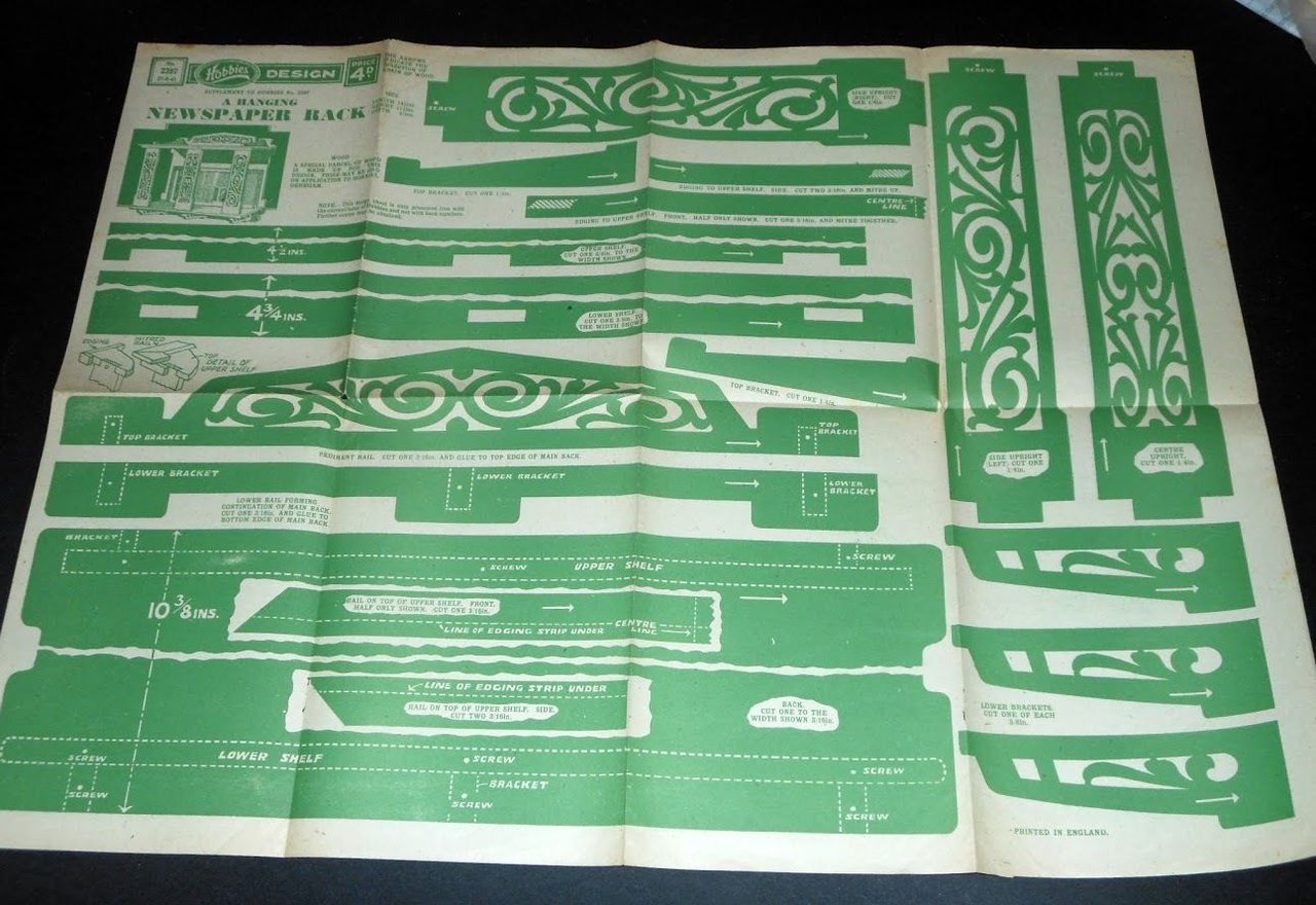 Fretwork Tavola n° 2397 Hobbies Design - A Hanging Newspaper … | Immagine principale