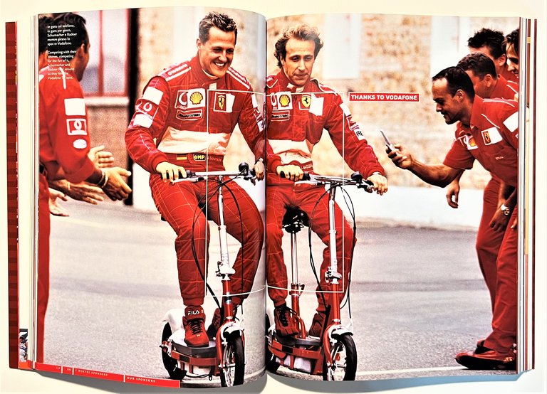Rivista - Ferrari 2002 Campione del Mondo Piloti e Costruttori …