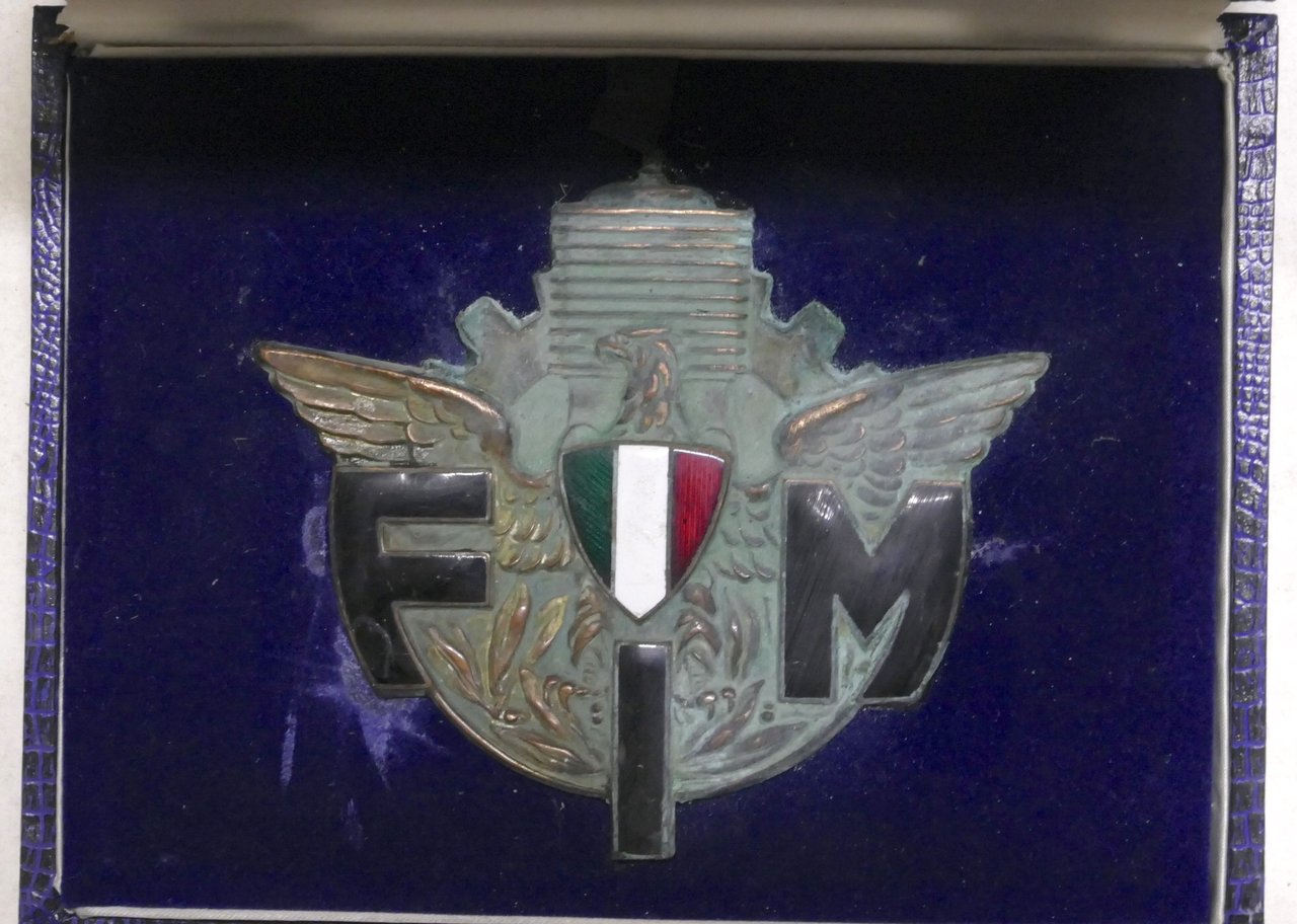 Targa in metallo - Federazione Motociclistica Italiana - 1946 ca. | Immagine principale