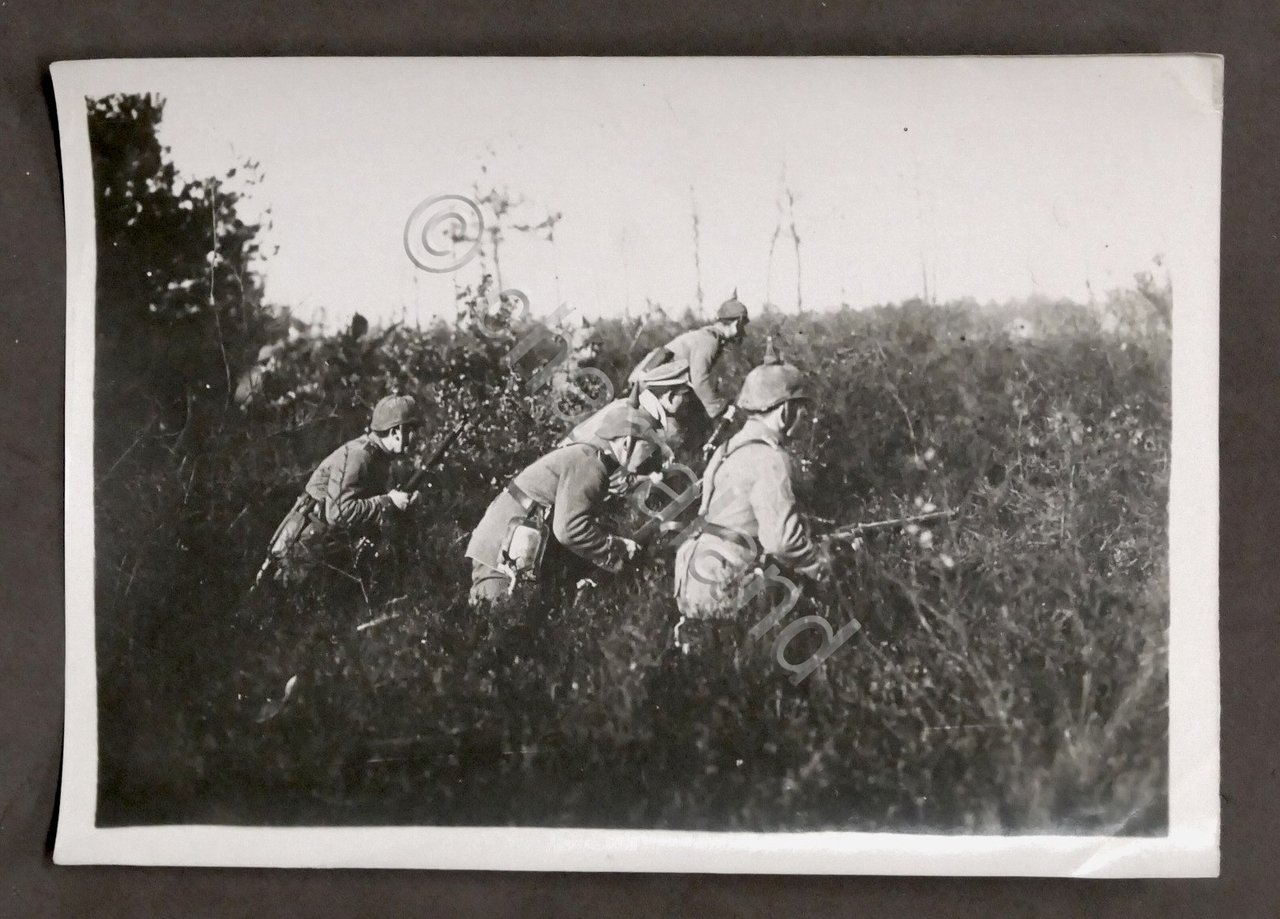 WWI - Fotografia pattuglia di soldati tedeschi in ricognizione - … | Immagine principale