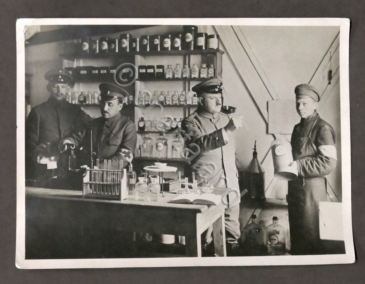 WWI Fotografia Esercito Tedesco - Preparazione siero antitifico - 1916 … | Immagine principale