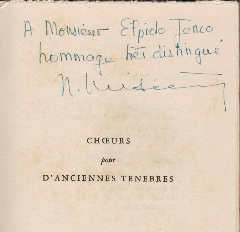 Choeurs pour d'anciennes ténèbres.