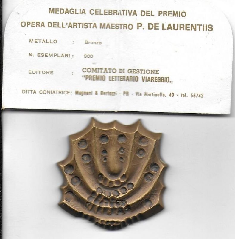 Medaglia celebrativa del premio, Opera dell'Artista Maestro P. De Laurentiis.