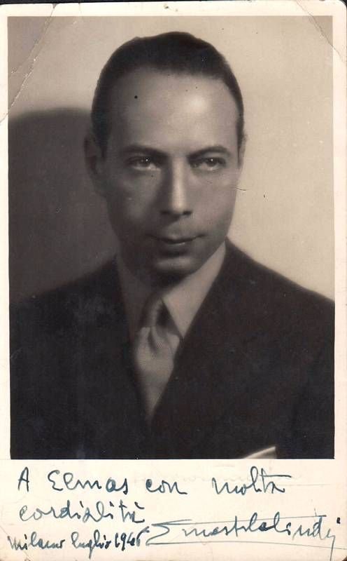 Ritratto fotografico con dedica e firma autografa.