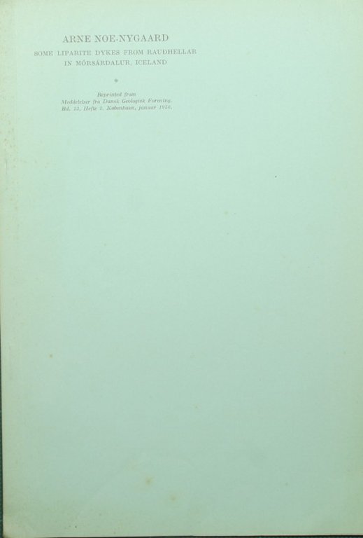 Some liparite dykes from Raudhellar in Morsardalur, Iceland