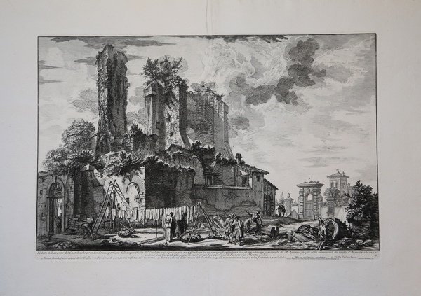 Veduta dell'avanzo del Castello, che prendendo una posizione dell'Acqua Giulia …