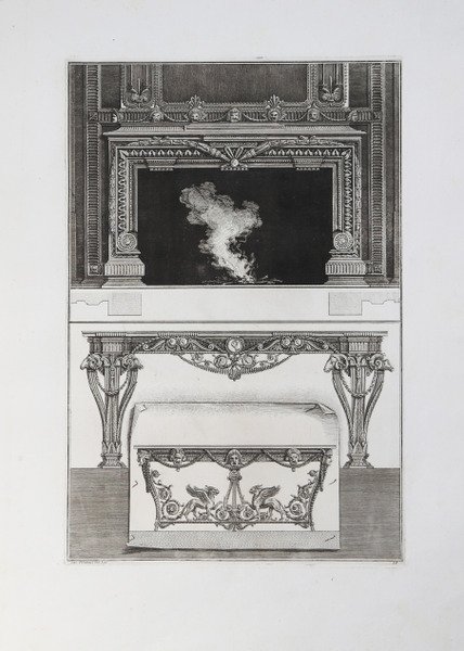 Un camino e due tavoli nella parte inferiore